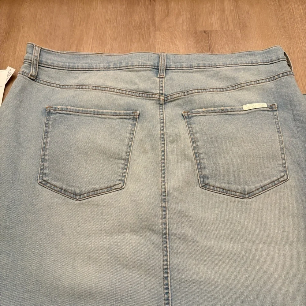 Jessica Simpson Light Blue Denim Skirt Raw Hem Plus Size 18